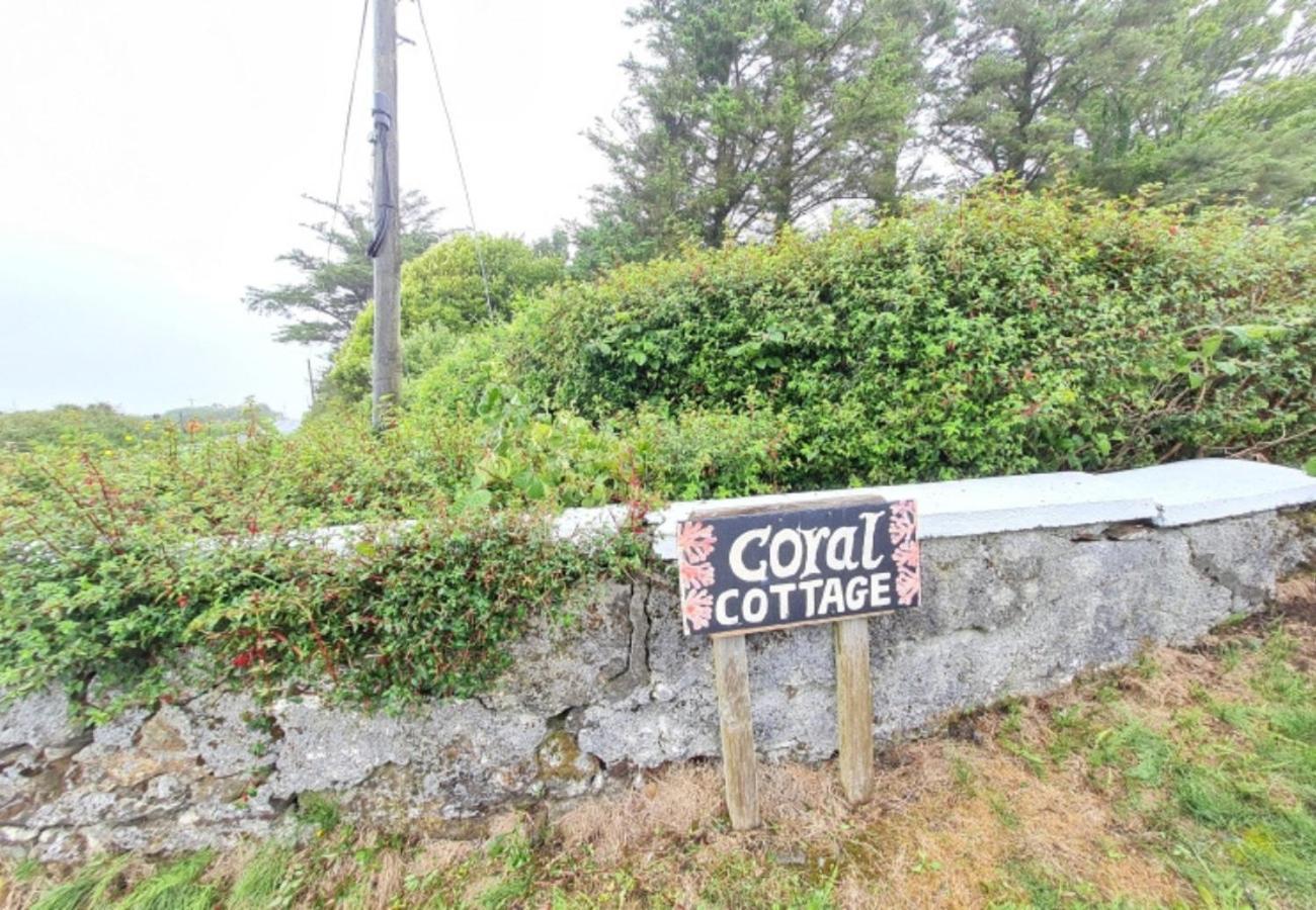 Cushatrough Claddaghduff Buitenkant foto